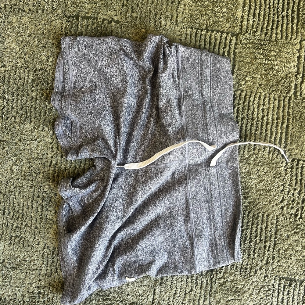 2 pairs of Vuori shorts black and grey